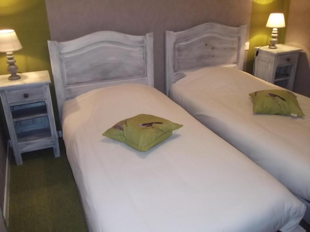 Hotel Des Cotes De Meuse Saint-Maurice-sous-les-Cotes Room photo